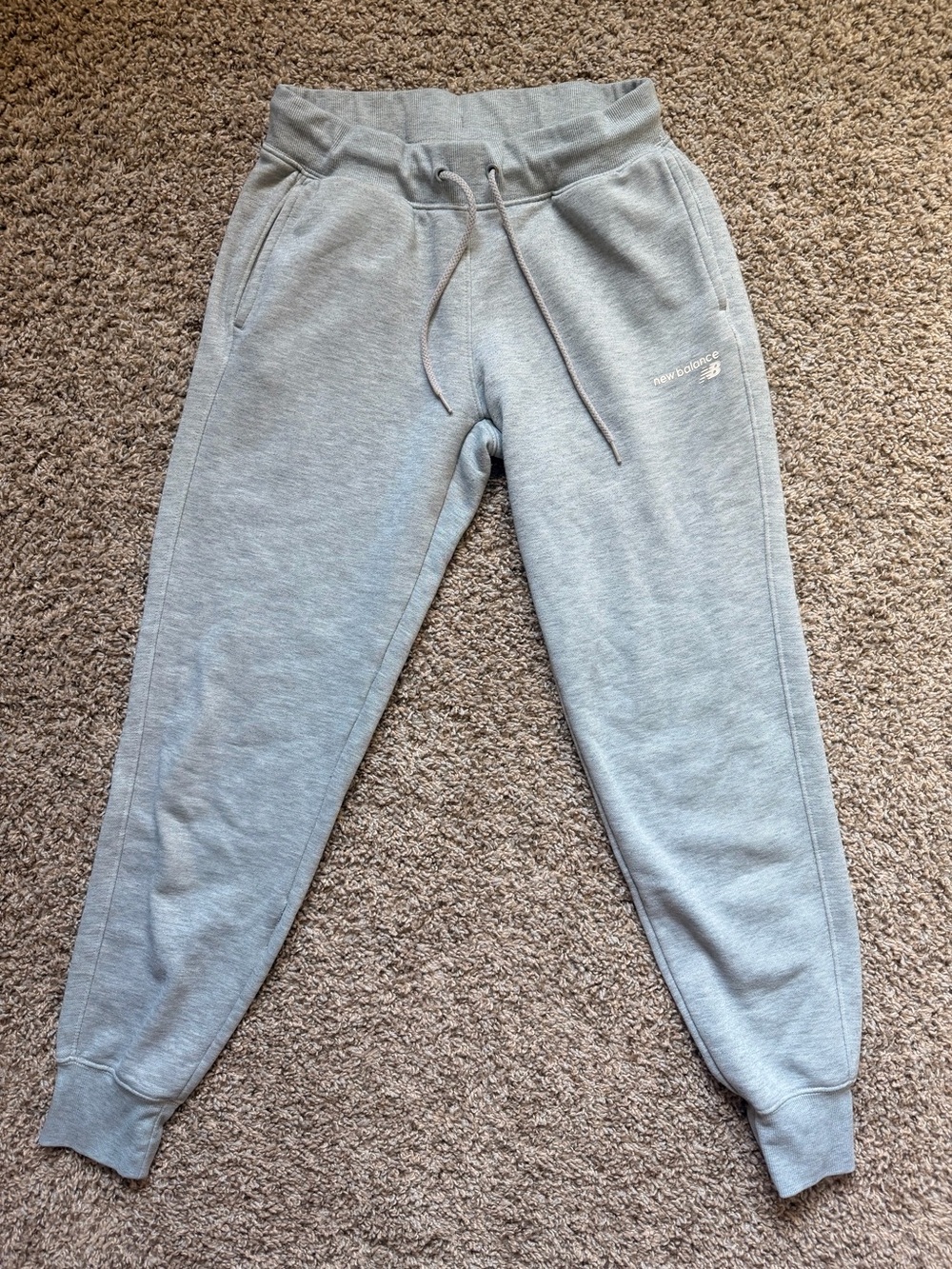 Women’s M New Balance Gray Sweatpants